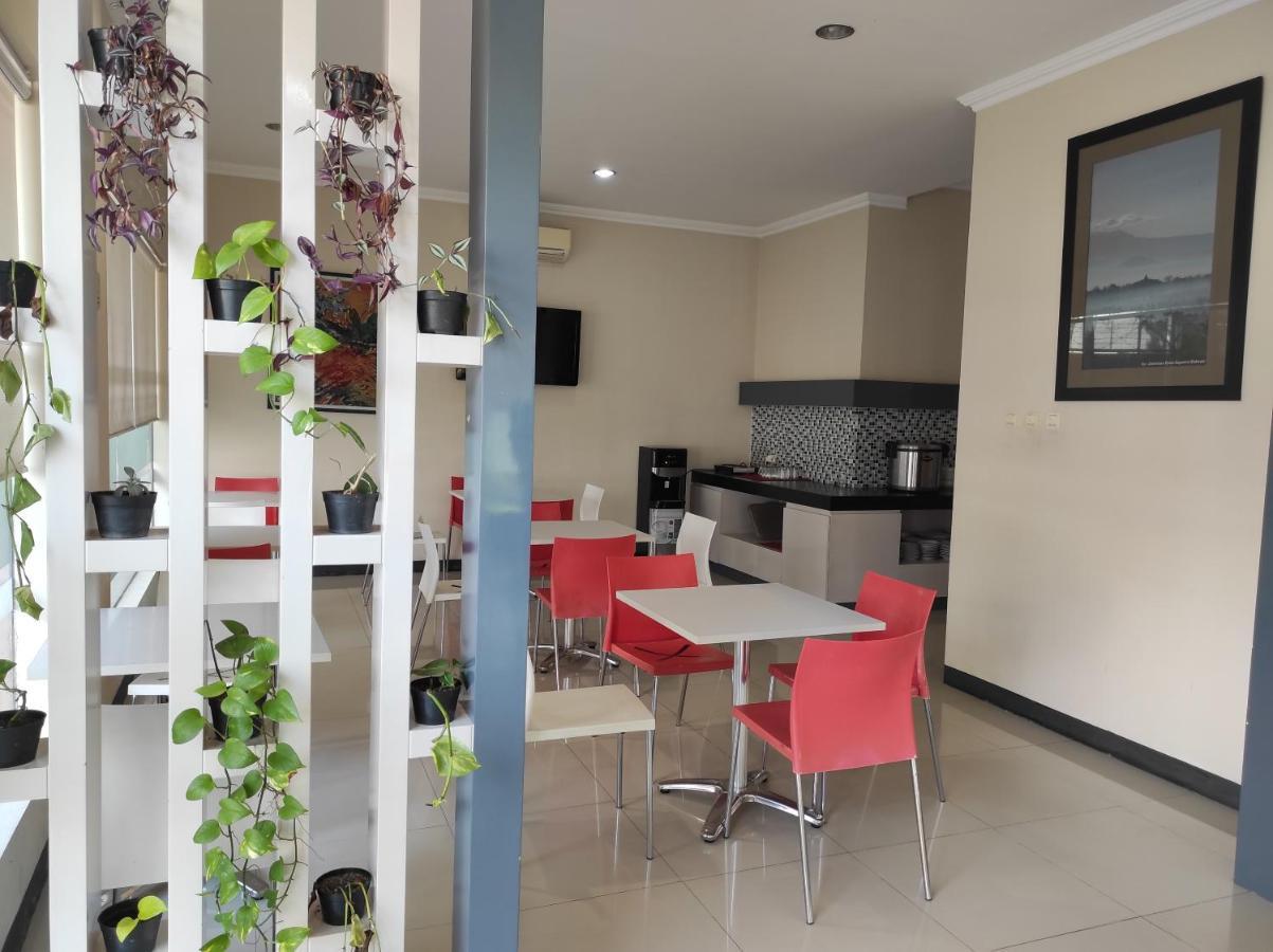 Hotel Orlen Yogyakarta Exterior photo